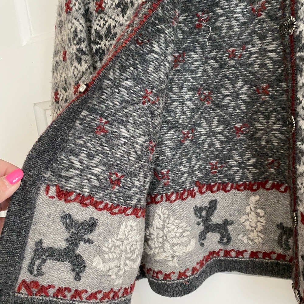 Vintage Woolrich Clasp Sweater. Clasps To The Bot… - image 8